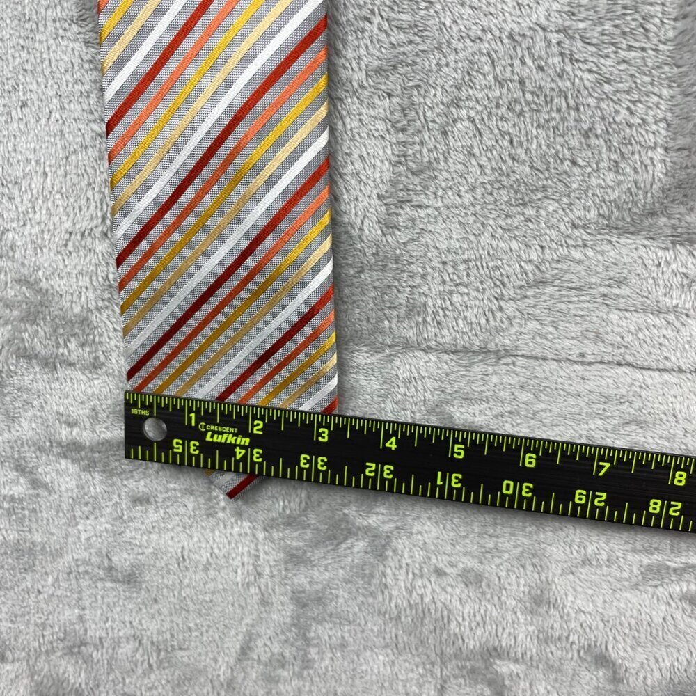 Geoffrey Beene Men's Classic 100% Silk Neck Tie - Picture 3 of 6